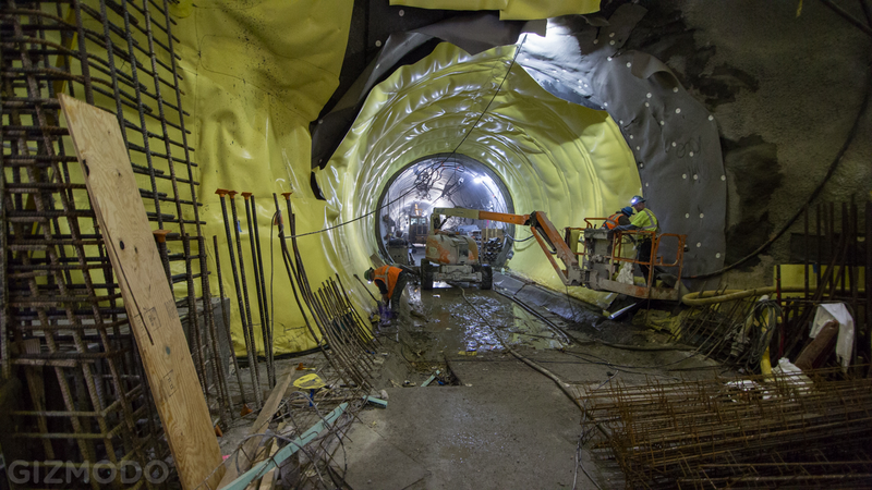 Illustration for article titled A Subterranean Stroll Through NYC's Newest Train Tunnel